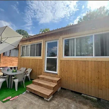 Κάμπινγκ каравана Beso *